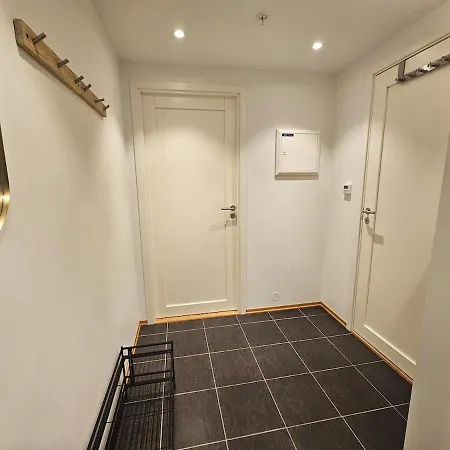 Sjarmerende Sentralt Pa Tromsoya Tromsø